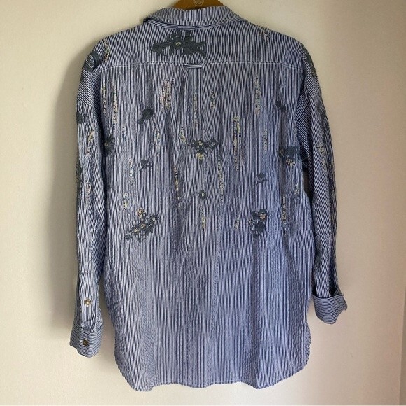Pilcro Anthropologie Women’s Embroidered Buttondown size Small. NWT! Runs large - Picture 9 of 14